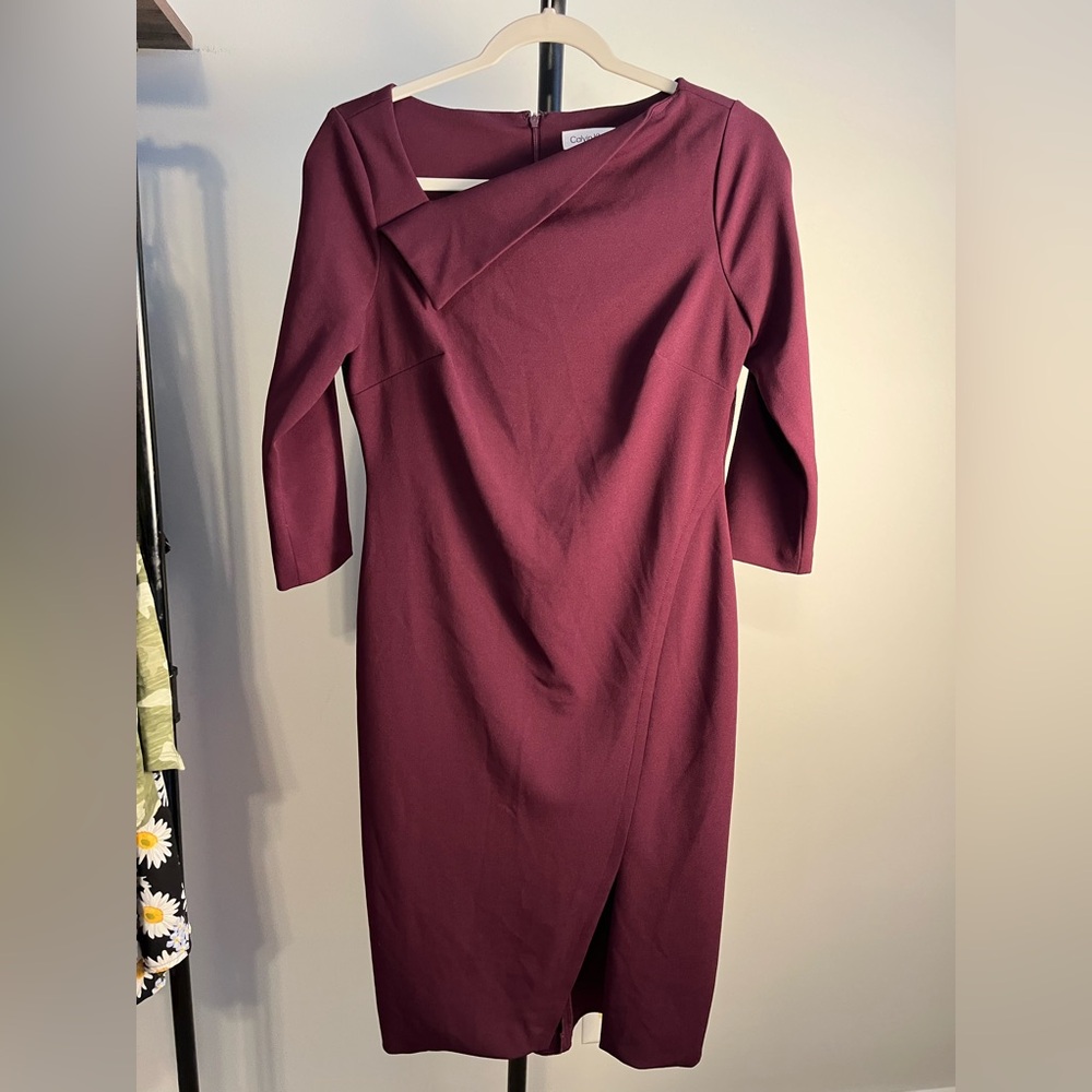 Calvin Klein Burgundy Asymmetrical Sheath‎ Midi Dress 8 3/4 Sleeve Front Slit - Picture 2 of 8